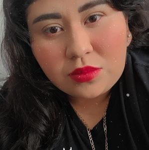 Meet your Posher, Sandy